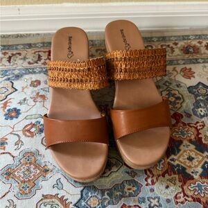 BareTraps Women's Tan Slide Sandals